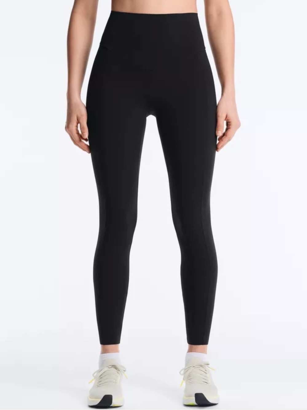 NWOT Oysho High-rise Compressive Ankle-Length Black Leggings with Pocket Medium